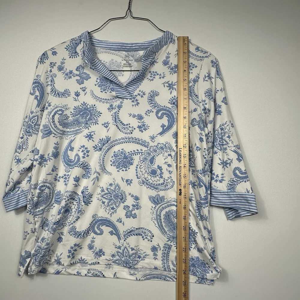 Flora Nikroo Paisley 3/4 Sleeve V Neck Pajama Shirt White Blue Size Medium - Picture 8 of 8